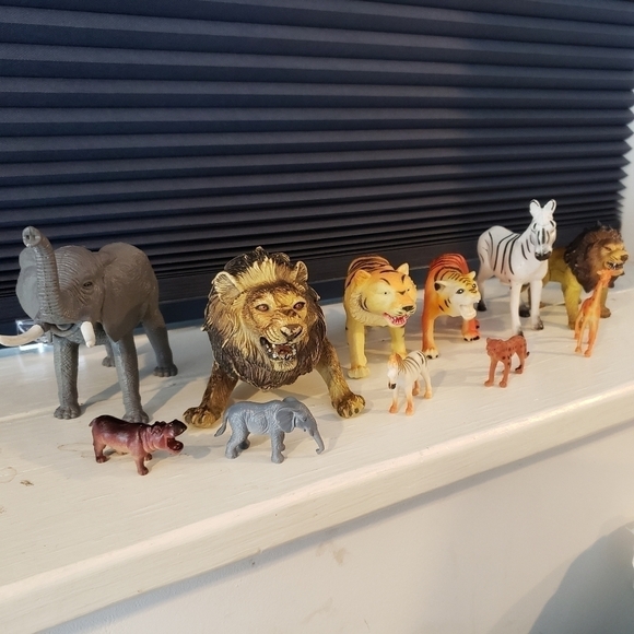 African Jungle Animal Plastic Figurines Toy Lot - Picture 4 of 12